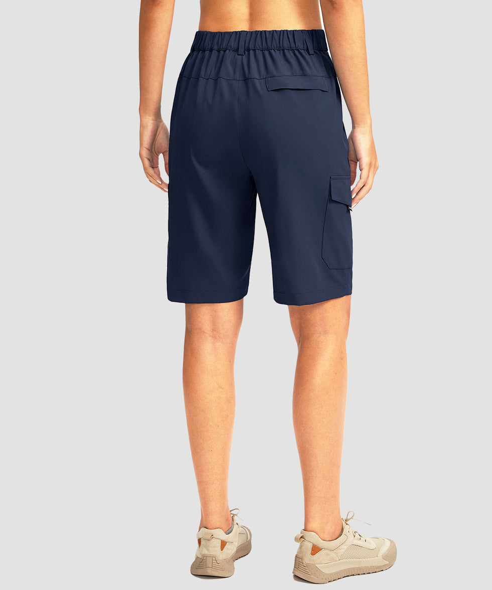 cargo bermuda short 10" in navy - on model back view