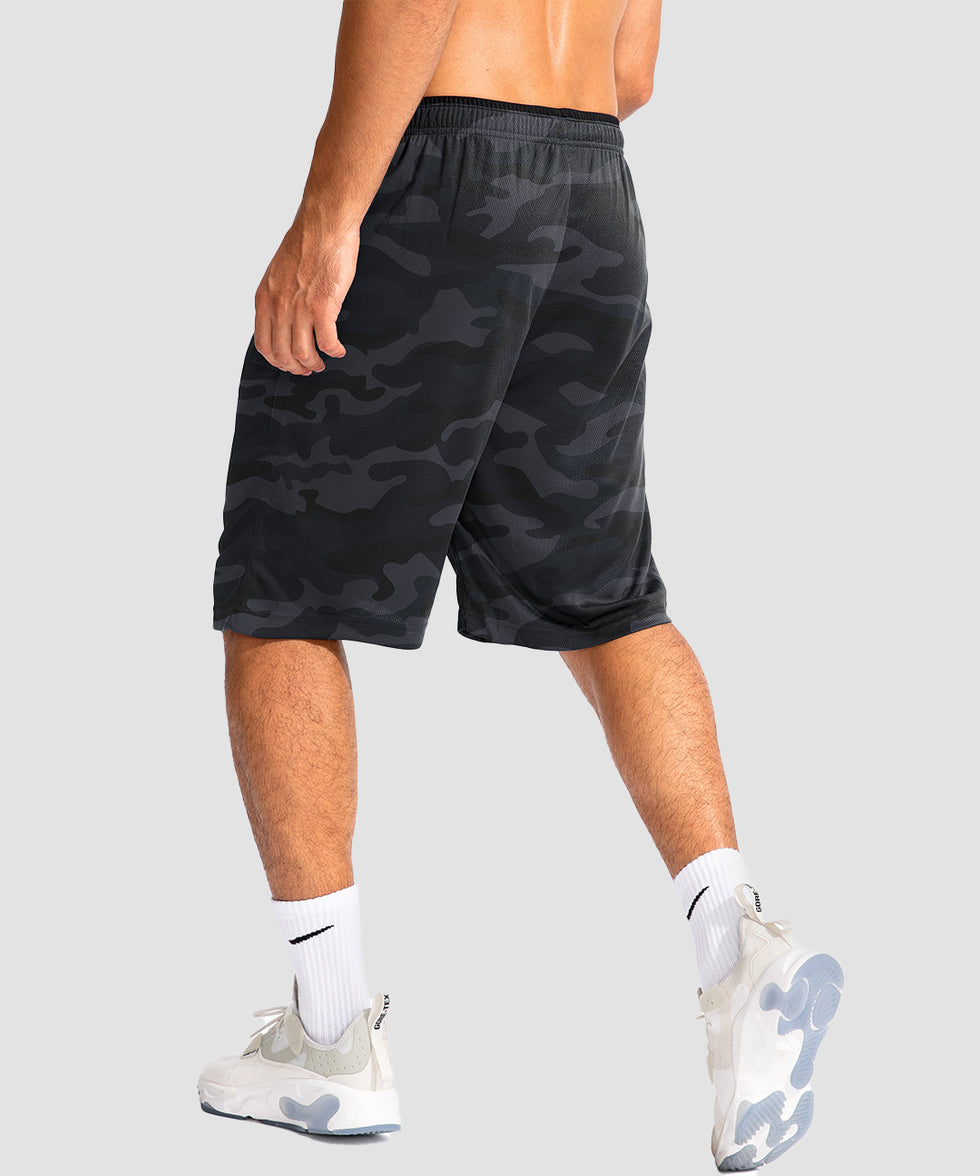 men's lightweight with zipper pockets short 11'' in black camo - back view