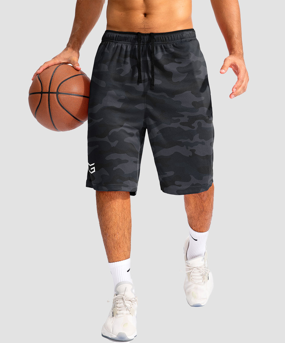 men's lightweight with zipper pockets short 11'' in black camo - front view