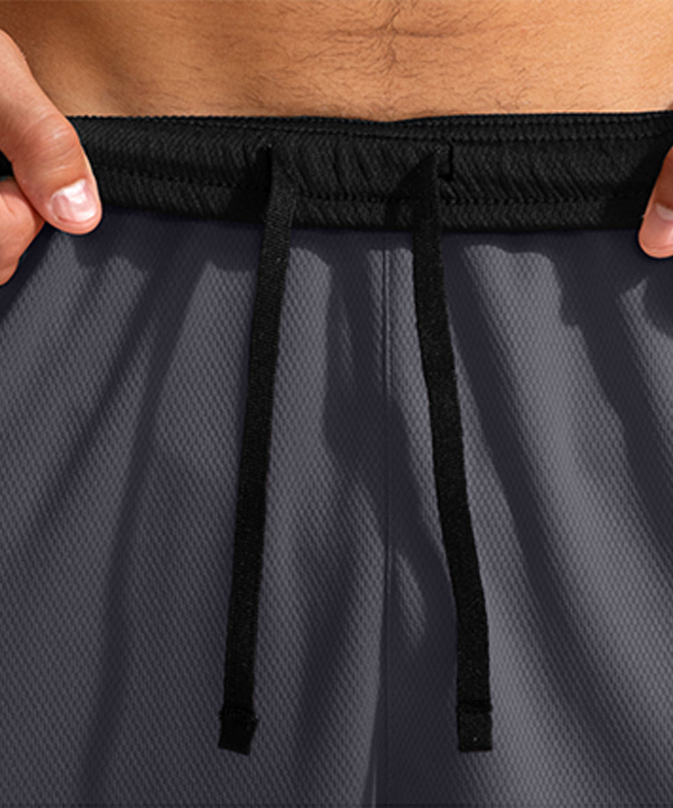 men's lightweight with zipper pockets short 11'' in dark gray - waistband detail view