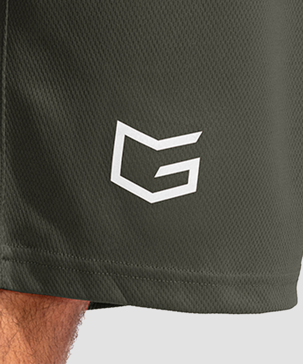 men's lightweight with zipper pockets short 11'' in dark olive - hem
detail view