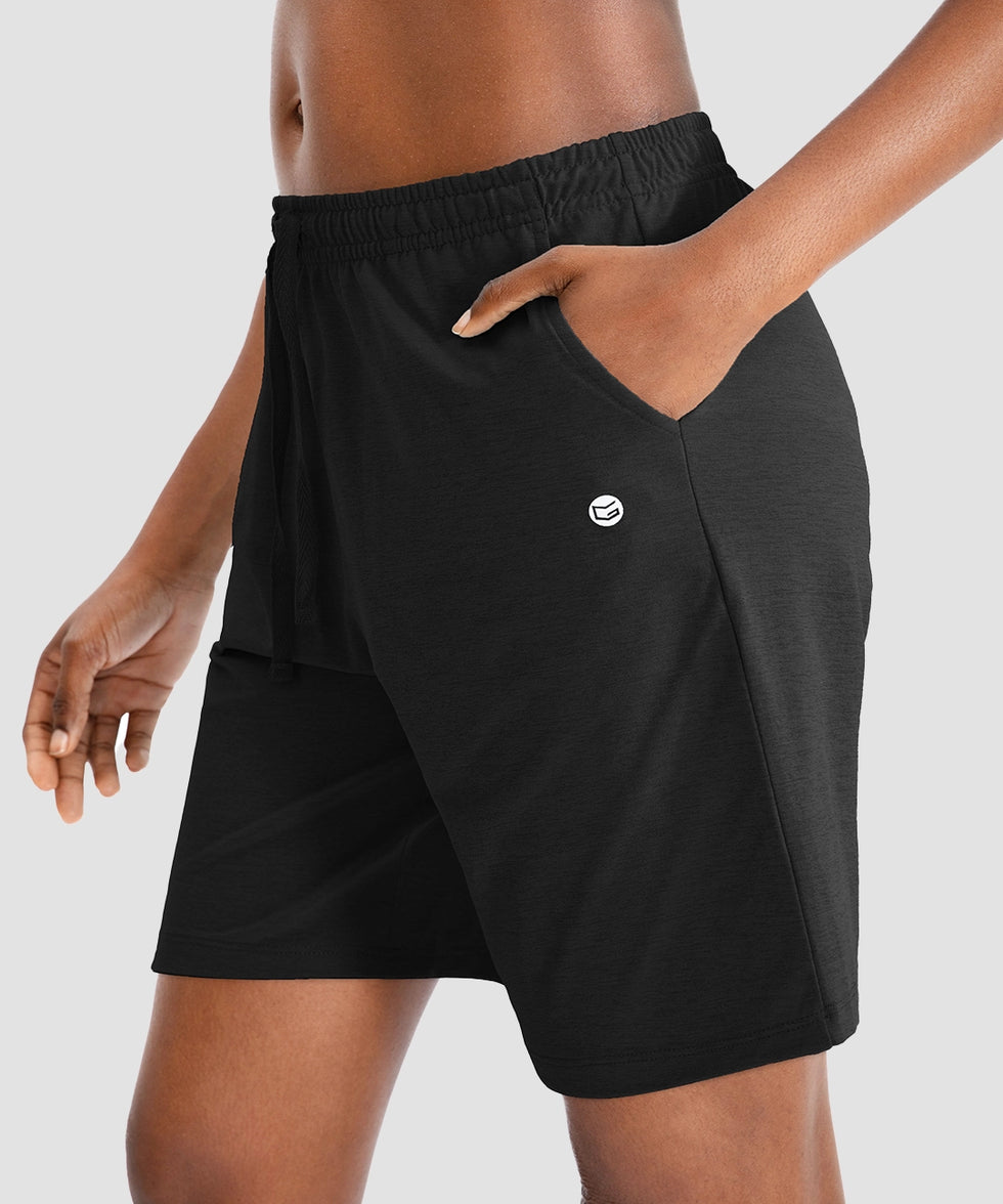women's drawstring with pockets shorts 9'' in black - pocket details view