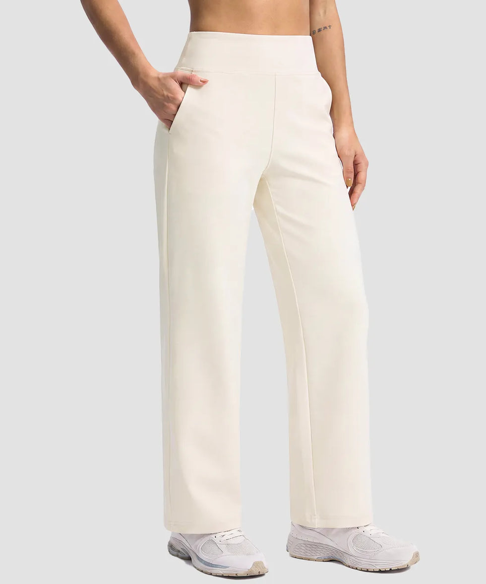 women's fleece-lined straight-leg pants 28'' 30'' in beige - pocket detail