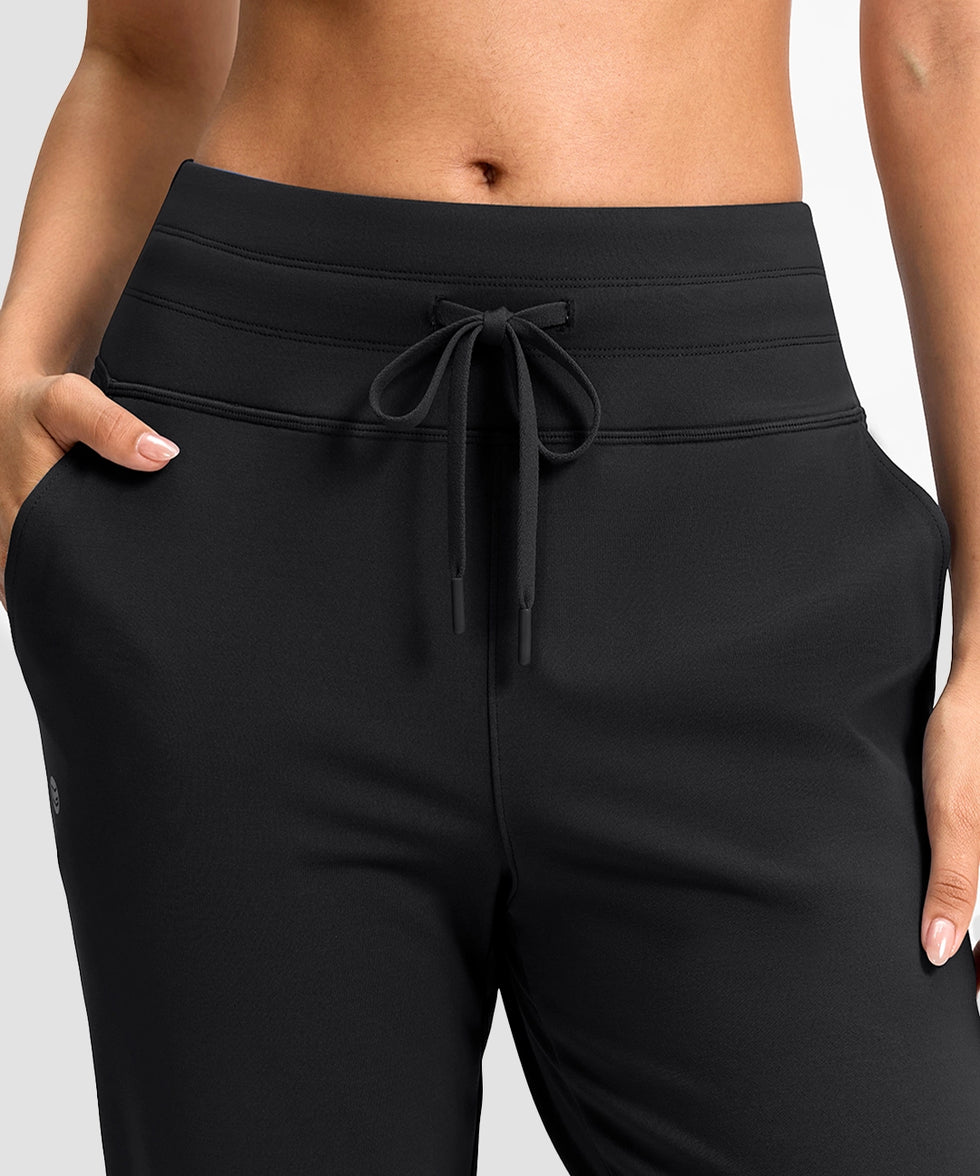 women's mid-rise fleece straight pants 27.5''/29'' in black - waistband detail view