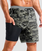 men's compression liner 4 pockets board short 7'' in woodland camo - pocket details view