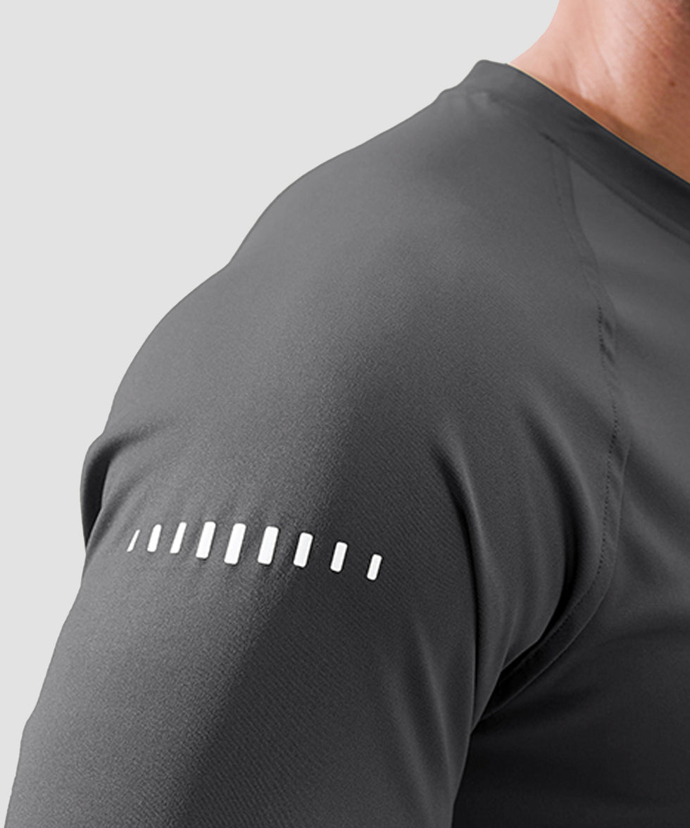men's uv protection reflective long sleeve in dark gray - reflective detail