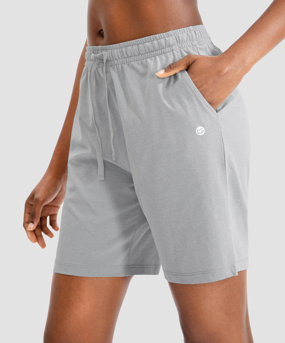 women's drawstring with pockets shorts 7'' in light grey - pocket details view