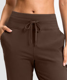 women's mid-rise fleece straight pants 27.5''/29'' in brown - waistband detail view